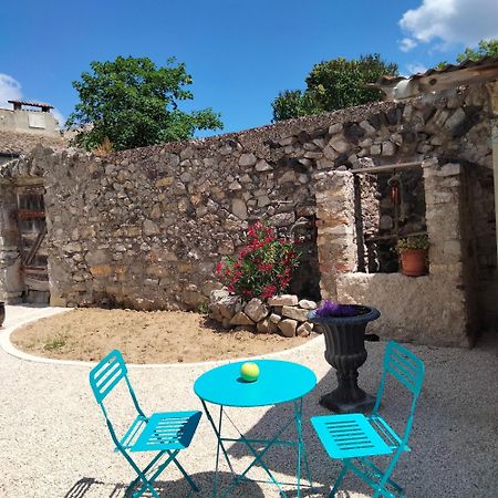 La Grange De Sabatas Hotell Chomérac Eksteriør bilde