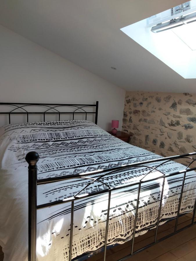 La Grange De Sabatas Hotell Chomérac Eksteriør bilde