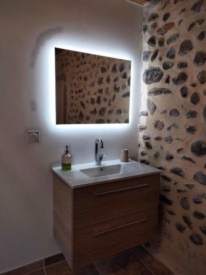 La Grange De Sabatas Hotell Chomérac Eksteriør bilde