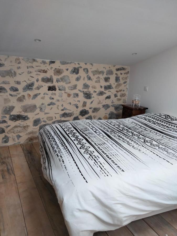 La Grange De Sabatas Hotell Chomérac Eksteriør bilde
