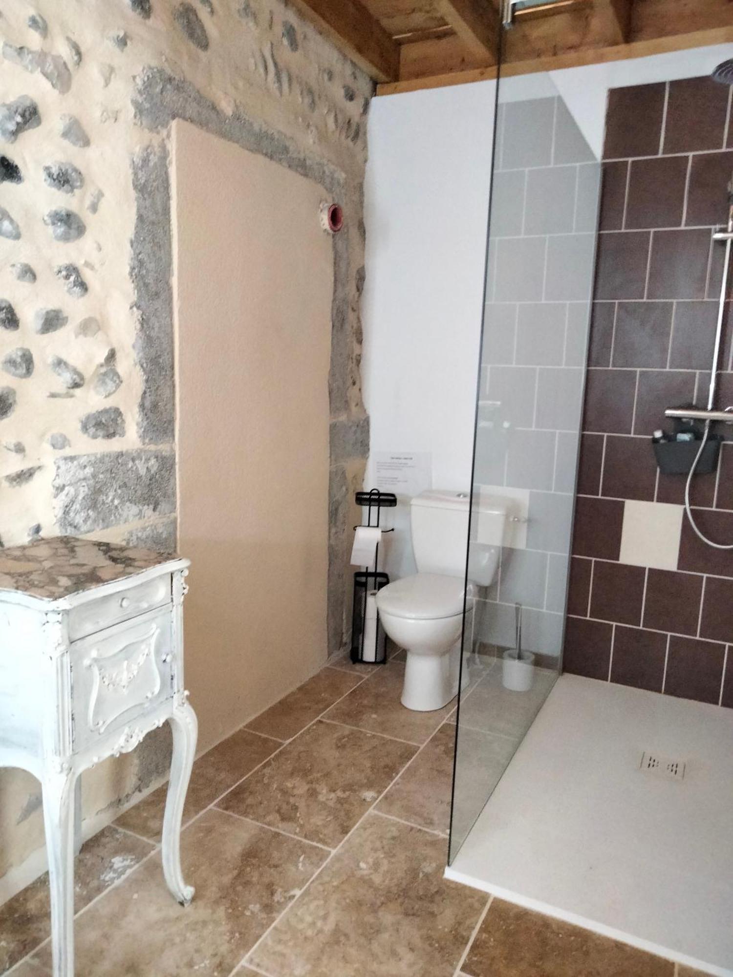 La Grange De Sabatas Hotell Chomérac Eksteriør bilde